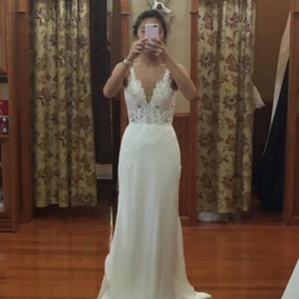 Stella York Wedding Dress - Picture 1 of 11